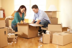 Couple-moving-house